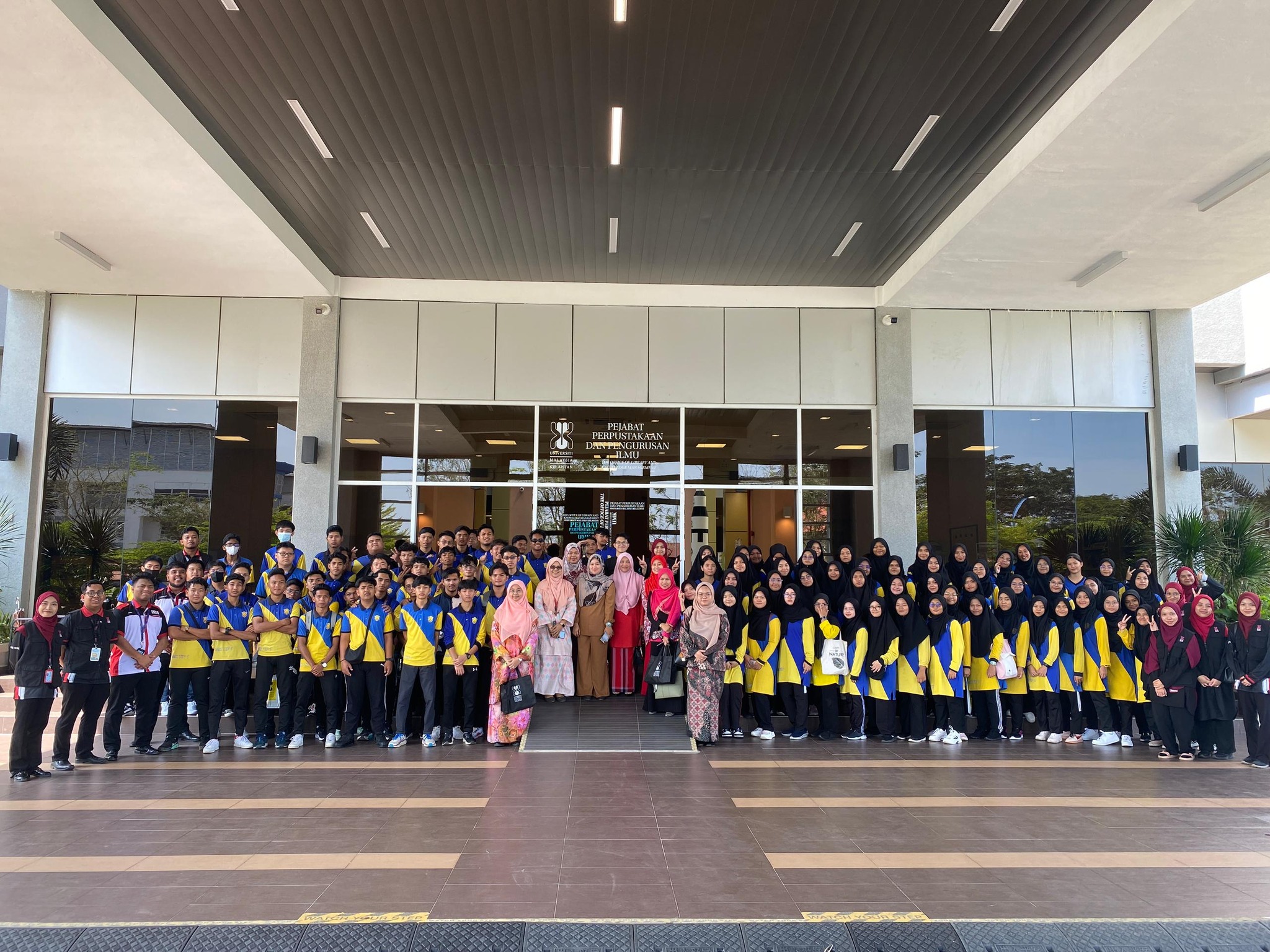  Lawatan dari Sekolah Menengah Kebangsaan Tengku Indera Petra, Gua Musang 